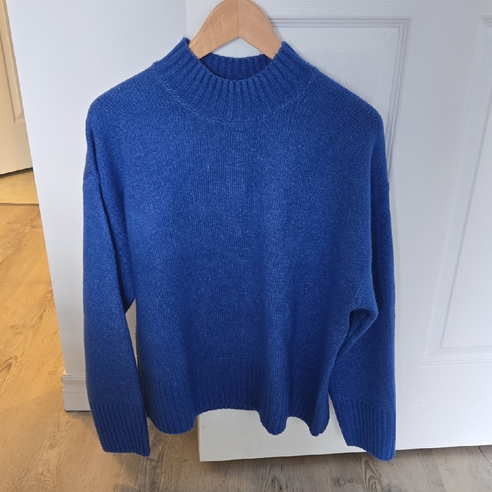 Reitmans Long Sleeve Mock Neck Loose Pullover Sweater